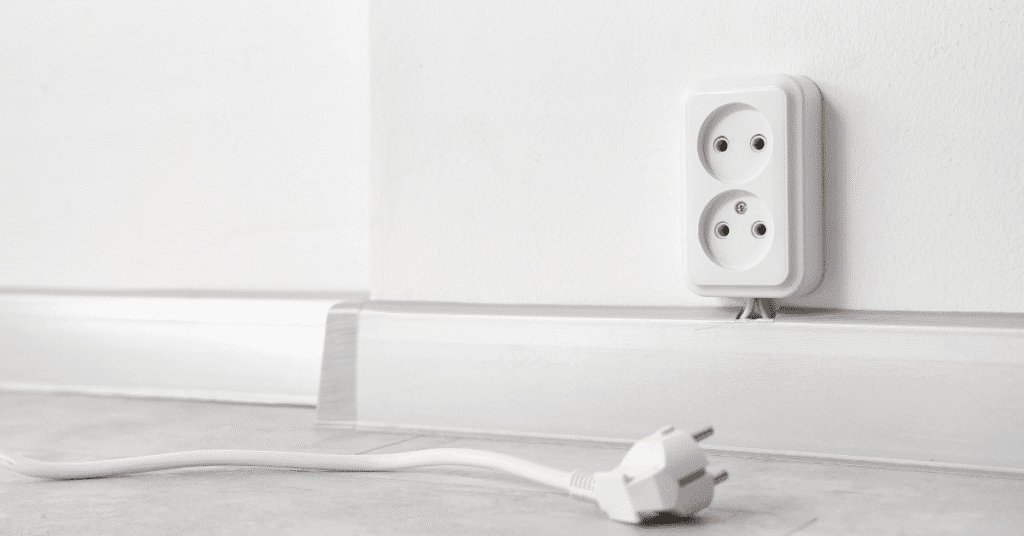 Beverly Hills 36 power goes out in one room